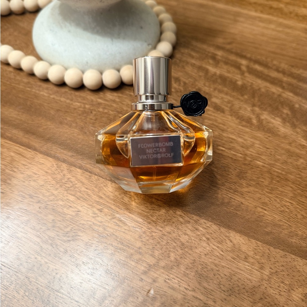 Viktor & Rolf Flowerbomb Nectar